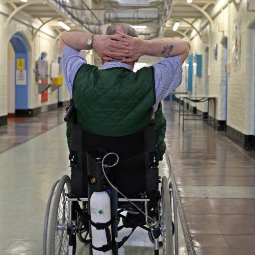 HMP Wandsworth Photo: © Andrew Aitchison